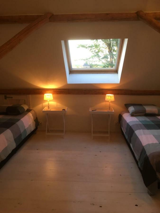 De Hocht Bed & Breakfast Nes  Екстериор снимка