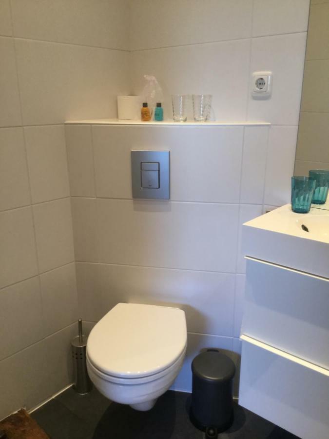 De Hocht Bed & Breakfast Nes  Екстериор снимка